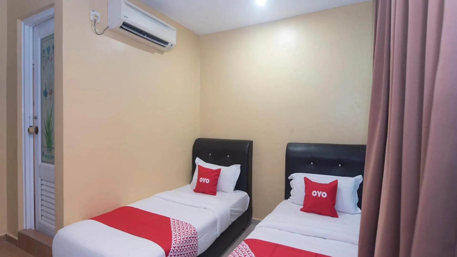 Oyo 44016 Rafik Ali Motel Kepala Batas